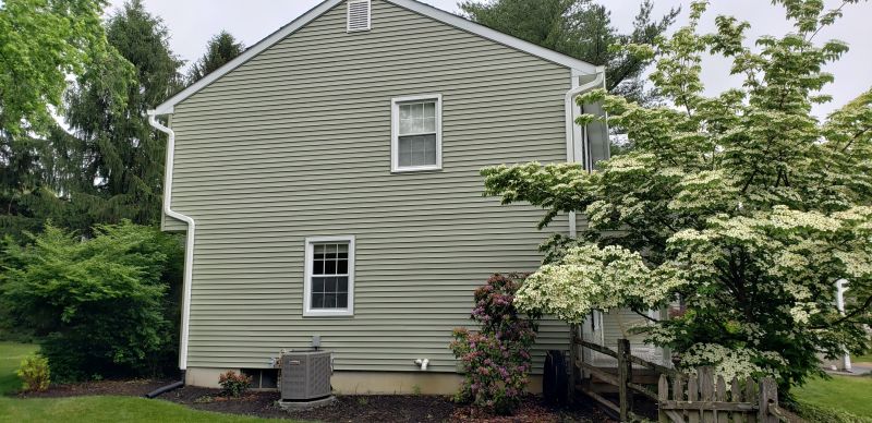 Common Causes Of Cracked Or Loose Vinyl Siding